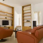 Eliofos Luxury Polis