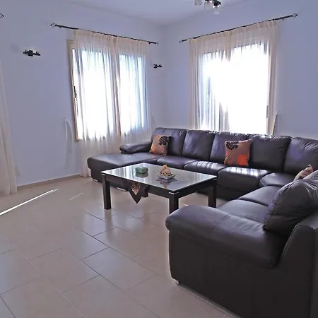 Eliofos Luxury * Polis