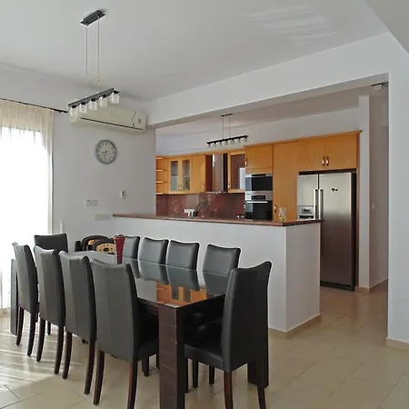 Villa Eliofos Luxury Polis