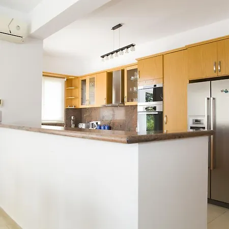 Eliofos Luxury Villa *