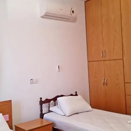 Eliofos Luxury