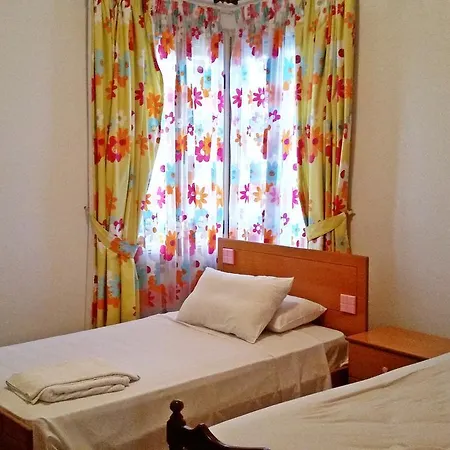 فيلة Eliofos Luxury *